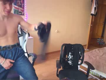 webcam man gachimuchenicki live cam image #8914407