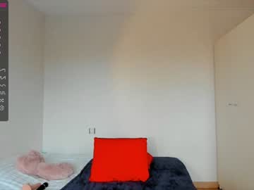 webcam girl deniseone live cam image #4690137