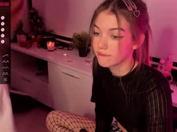 webcam girl loly_rain live cam image #4883976