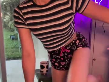 webcam girl kaileeshy live cam image #11645373