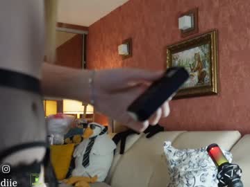 webcam girl bestblondiiecb live cam image #9531897