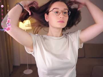 webcam girl odelynaclay live cam image #10628418