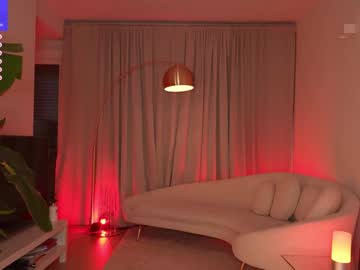 webcam girl anniehillofficial_ live cam image #10004119