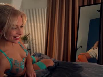 webcam girl artmosphera live cam image #7145082