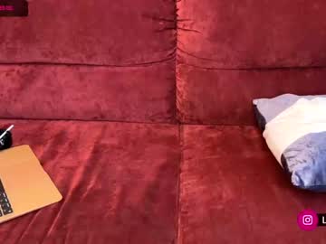 webcam girl lily_holy live cam image #2615089