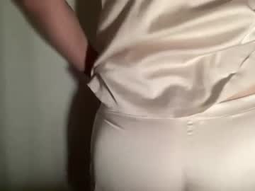 webcam girl yourmomshouse623 live cam image #5944175