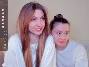 webcam girl _hollydolly_ live cam image #8793546
