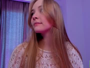 webcam girl lissa_meooow live cam image #8845299