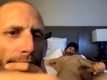 webcam man disguisethelimit live cam image #3864642