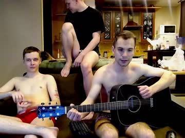 webcam man voody_assington live cam image #5643448