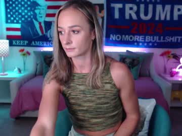 webcam girl holihurricane live cam image #10226684
