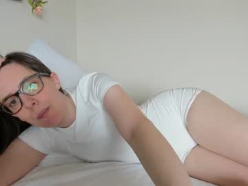 webcam girl ellynaomi live cam image #1150417