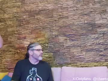 webcam couple cheeseburgerjesus live cam image #9516199