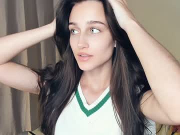 webcam girl alice_caprrice live cam image #6810375