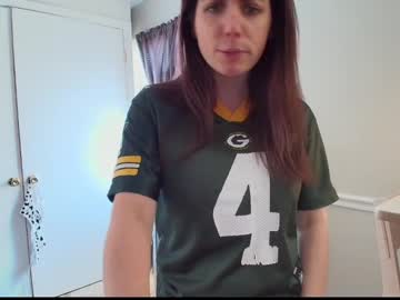 Cam for bustyciara