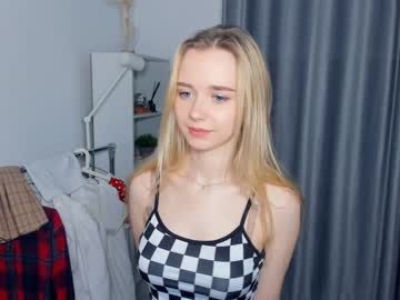 webcam girl fresh_cherries live cam image #7124052
