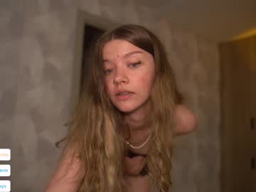 webcam girl coyness_geneva live cam image #6816795
