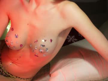webcam girl yournaughtymiss live cam image #11779418