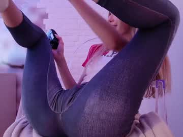 webcam girl mazzanti_ live cam image #10635305
