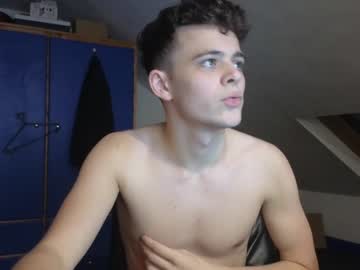 webcam man adr_twink live cam image #10398340