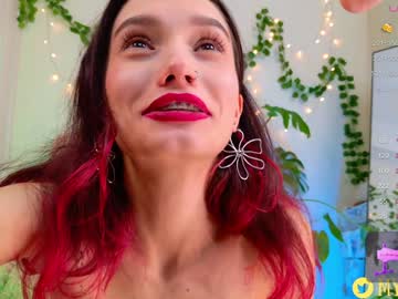 webcam girl breeding_material live cam image #11624917