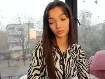 webcam girl sassyt33n live cam image #11368591