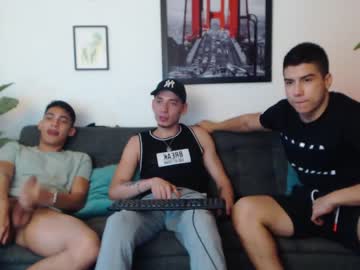 webcam man fratguysonline live cam image #1747809