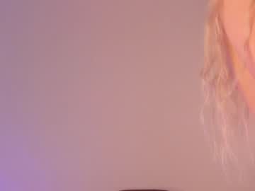 webcam girl yolandabertha live cam image #4678805