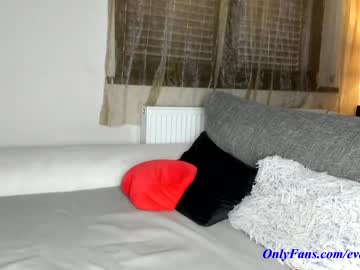 webcam girl pbsteve live cam image #5069383