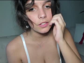 webcam girl lilbeccaxo live cam image #2445176