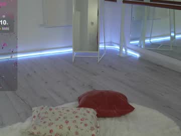 webcam girl april_blush live cam image #9542133