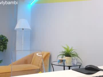webcam girl lovlybambi live cam image #7541719