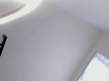 webcam girl itsbellax live cam image #12844758