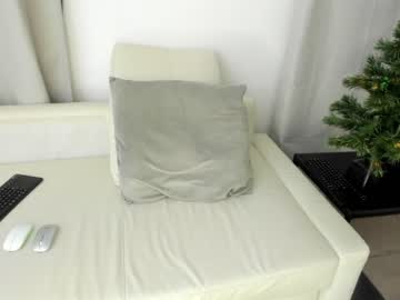 webcam girl dulceyjohn live cam image #4511144