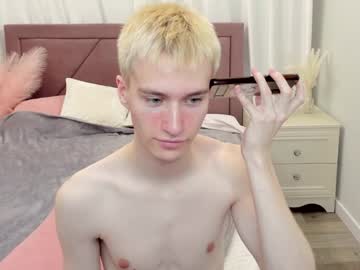 webcam man _daemontargaryen_ live cam image #10588982