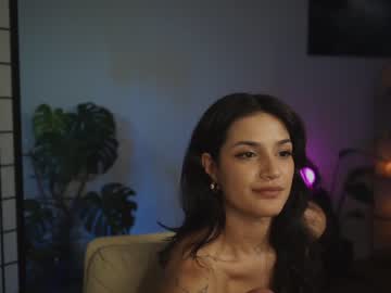 webcam girl jadeperez_ live cam image #7062037
