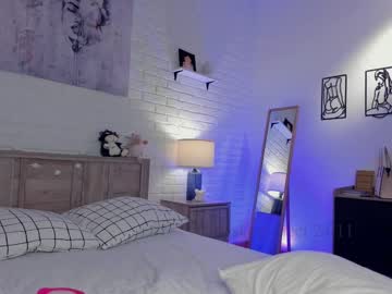 webcam girl riskyproject live cam image #7749827