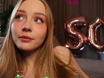 webcam girl lissa_meooow live cam image #10772061