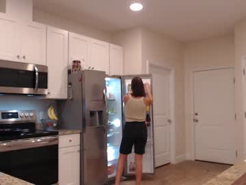 webcam girl holihurricane live cam image #3423762
