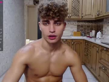 webcam man mario_serhos live cam image #3297877