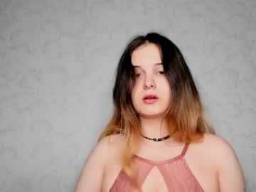 webcam girl oladushek18 live cam image #4680732