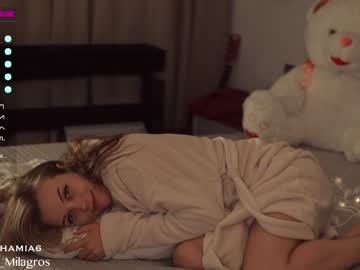 webcam girl mia_milagros live cam image #6714579