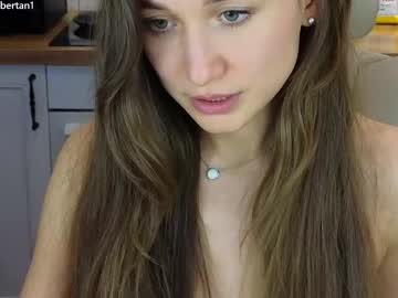 webcam girl ambertan1 live cam image #12011475