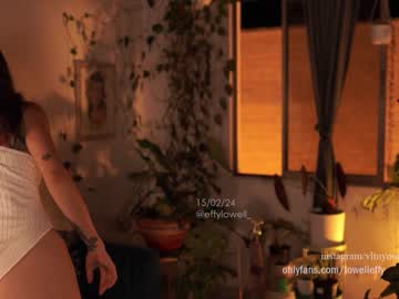 webcam girl effylowell_ live cam image #8543707