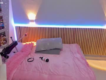 webcam girl little_effy18 live cam image #8324930