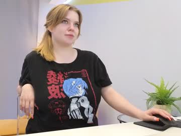 webcam girl lovlybambi live cam image #7092405
