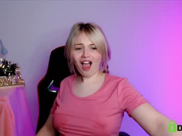 webcam girl shy_blondiee live cam image #5246915