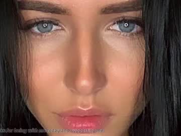webcam girl cherry_beauty live cam image #16671