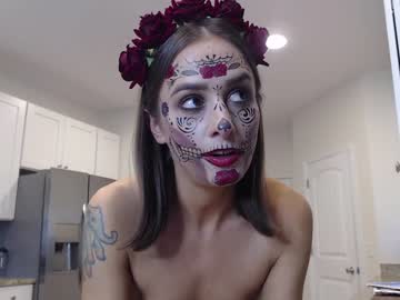 webcam girl holihurricane live cam image #572101