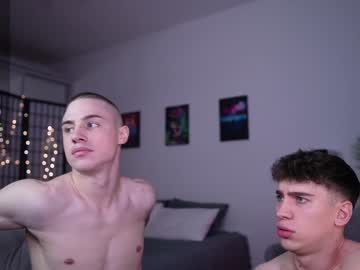 webcam man evan_white_ live cam image #11003332